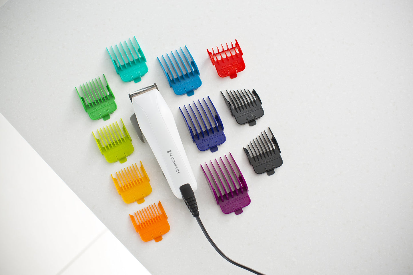Remington ColourCut Cortapelos con Cable y 9 Peines - HC5035