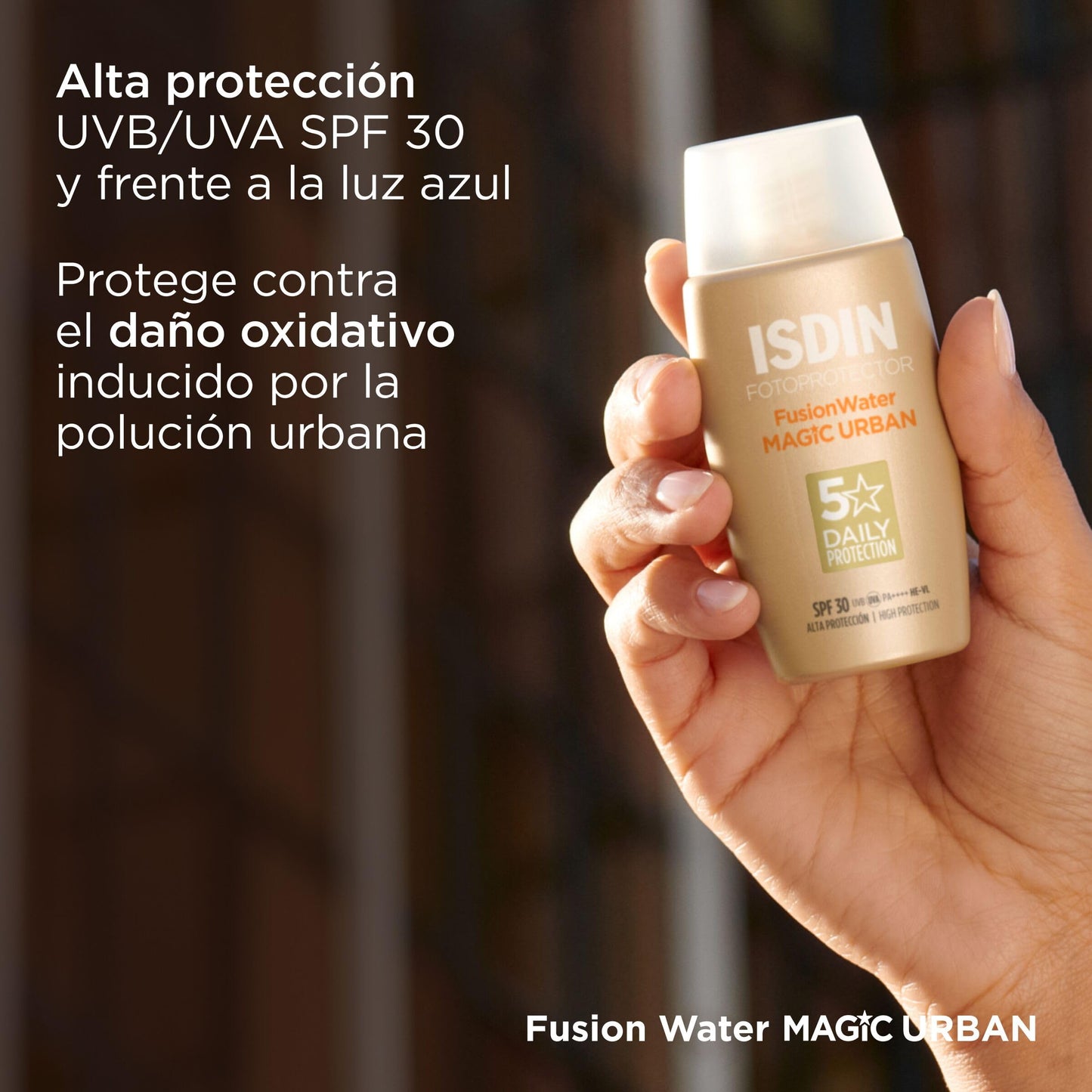 Isdin Fotoprotector Fusion Water Urban SPF 30 - Ultralight Facial Sunscreen for Daily Use for Urban Environments, UVA, Blue Light and Anti-Pollution Protection, 50 ml, Packaging may vary