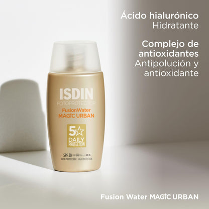 Isdin Fotoprotector Fusion Water Urban SPF 30 - Ultralight Facial Sunscreen for Daily Use for Urban Environments, UVA, Blue Light and Anti-Pollution Protection, 50 ml, Packaging may vary