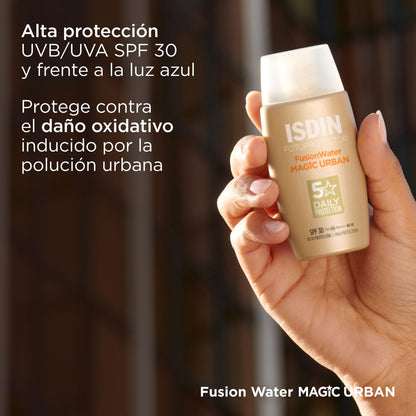 Isdin Fotoprotector Fusion Water Urban SPF 30 - Ultralight Facial Sunscreen for Daily Use for Urban Environments, UVA, Blue Light and Anti-Pollution Protection, 50 ml, Packaging may vary